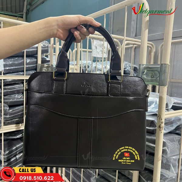 Cặp da quà tặng in logo Đại hội Chi bộ Trường GDTX Bắc Bình