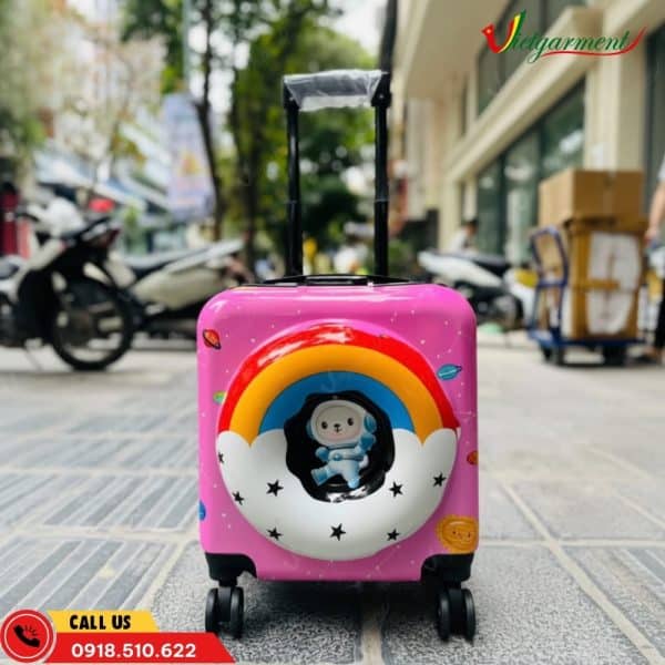 Vali Trẻ Em Màu Hồng In Hình Phi Hành Gia 8 vali tre em hinh phi hanh gia mau hong