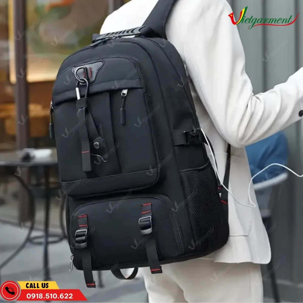 Balo du lịch dung tích 50L màu đen cỡ lớn